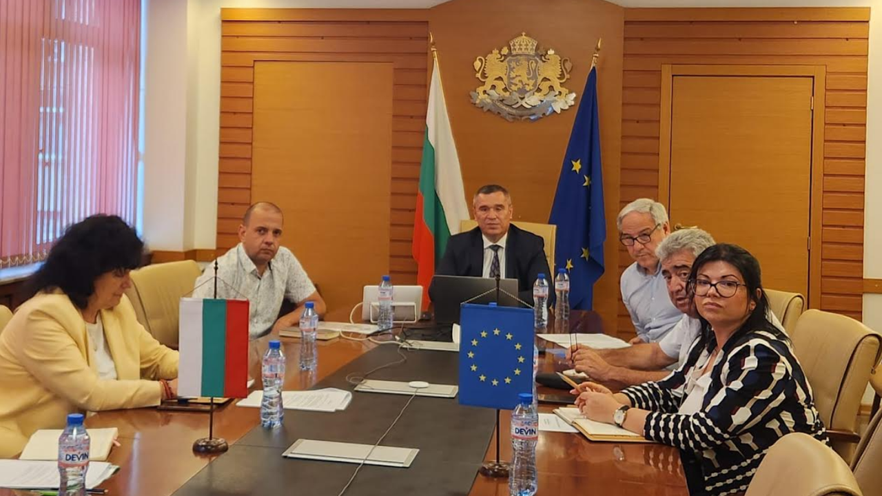 Министърът на земеделието и храните д-р проведе онлайн среща със