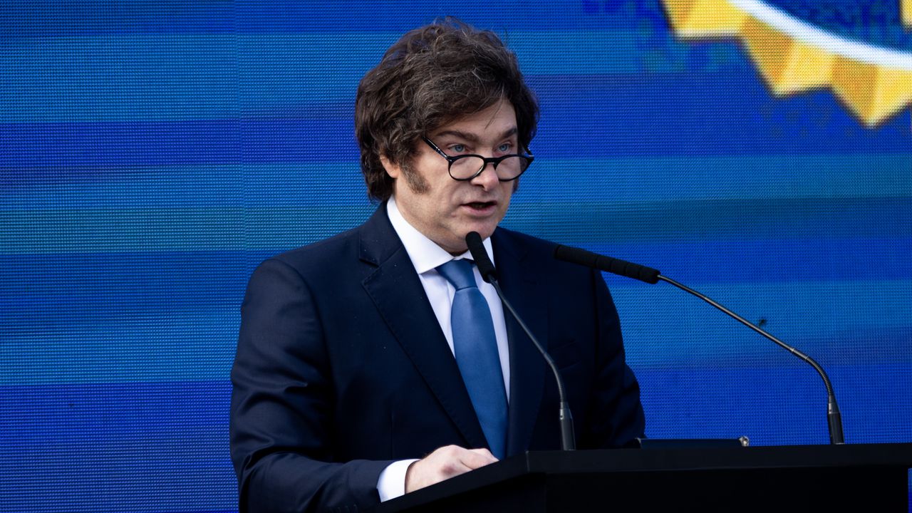 Президентът на Аржентина наложи вето върху приетото от Конгреса увеличение на пенсиите