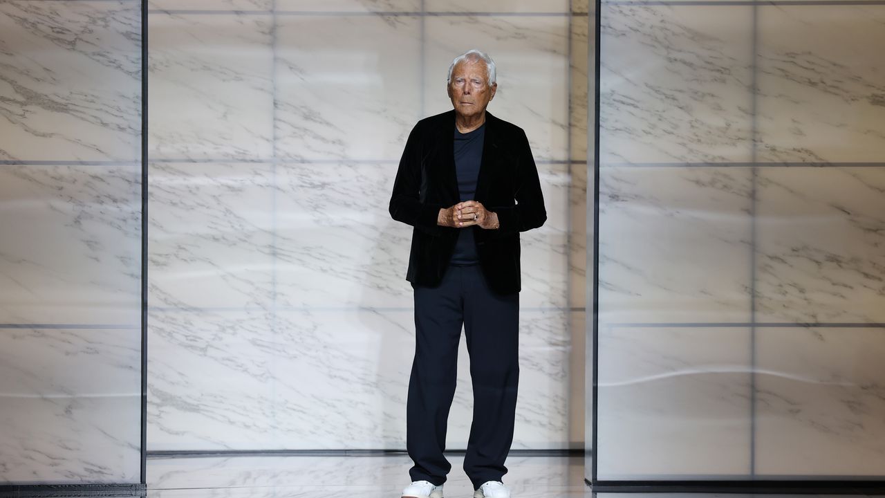Модната легенда Джорджо Армани почина на 91 години