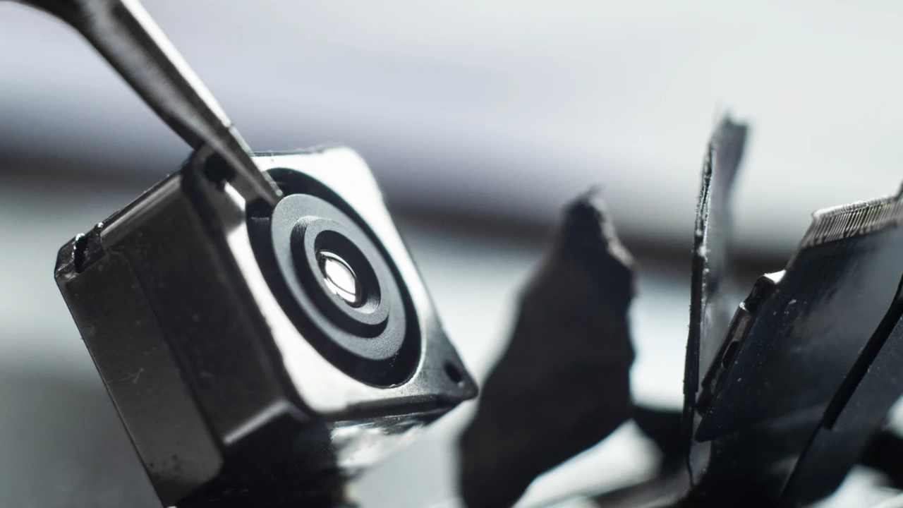 Откриха камера в тоалетна на механа във Вършец, съобщиха от полицията.На