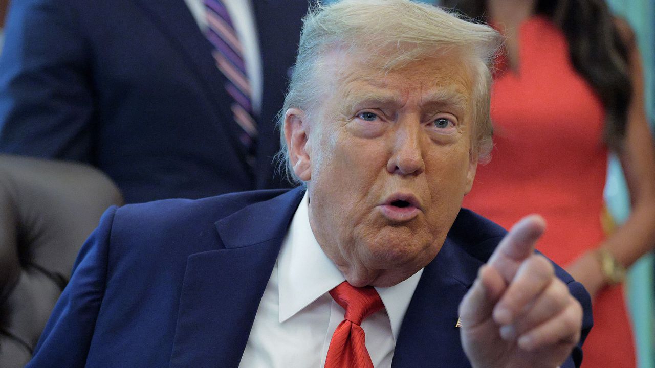 Тръмп използва подобен аргумент и по отношение на евреите, които