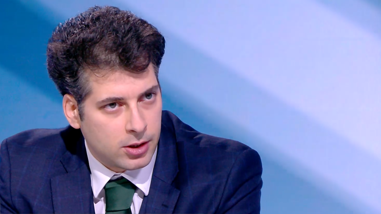 Той отрече да има истина в спекулациите, че би оглавил