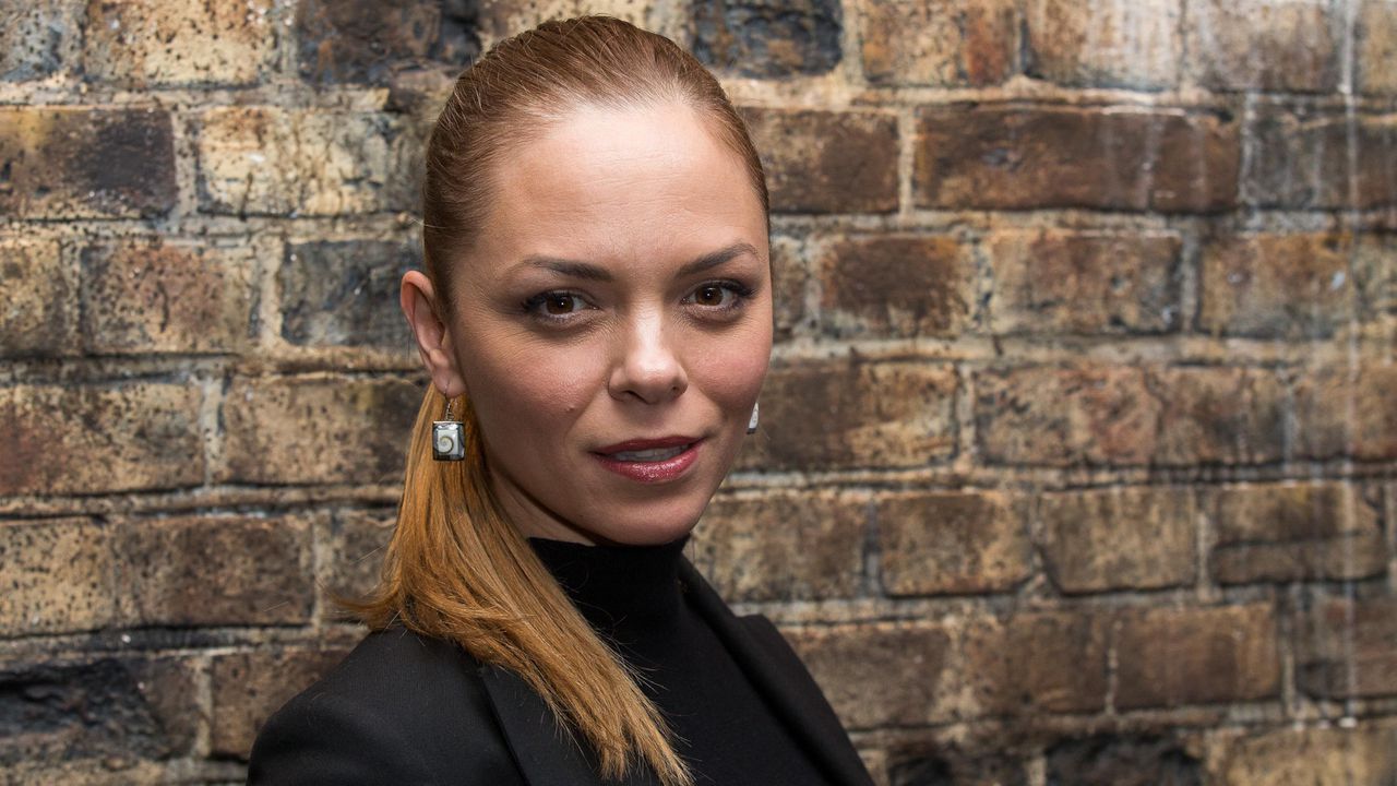 Брюнетката обяви това в социалните мрежи, споделяйки с приятелите и