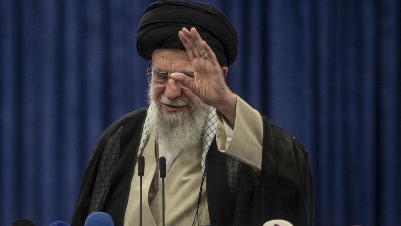 План Б е предназначен за Хаменей и неговия най-близък кръг