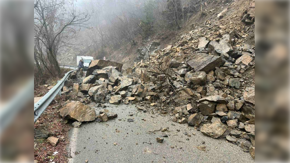 Движението по път II-19 Банско – Гоце Делчев при км