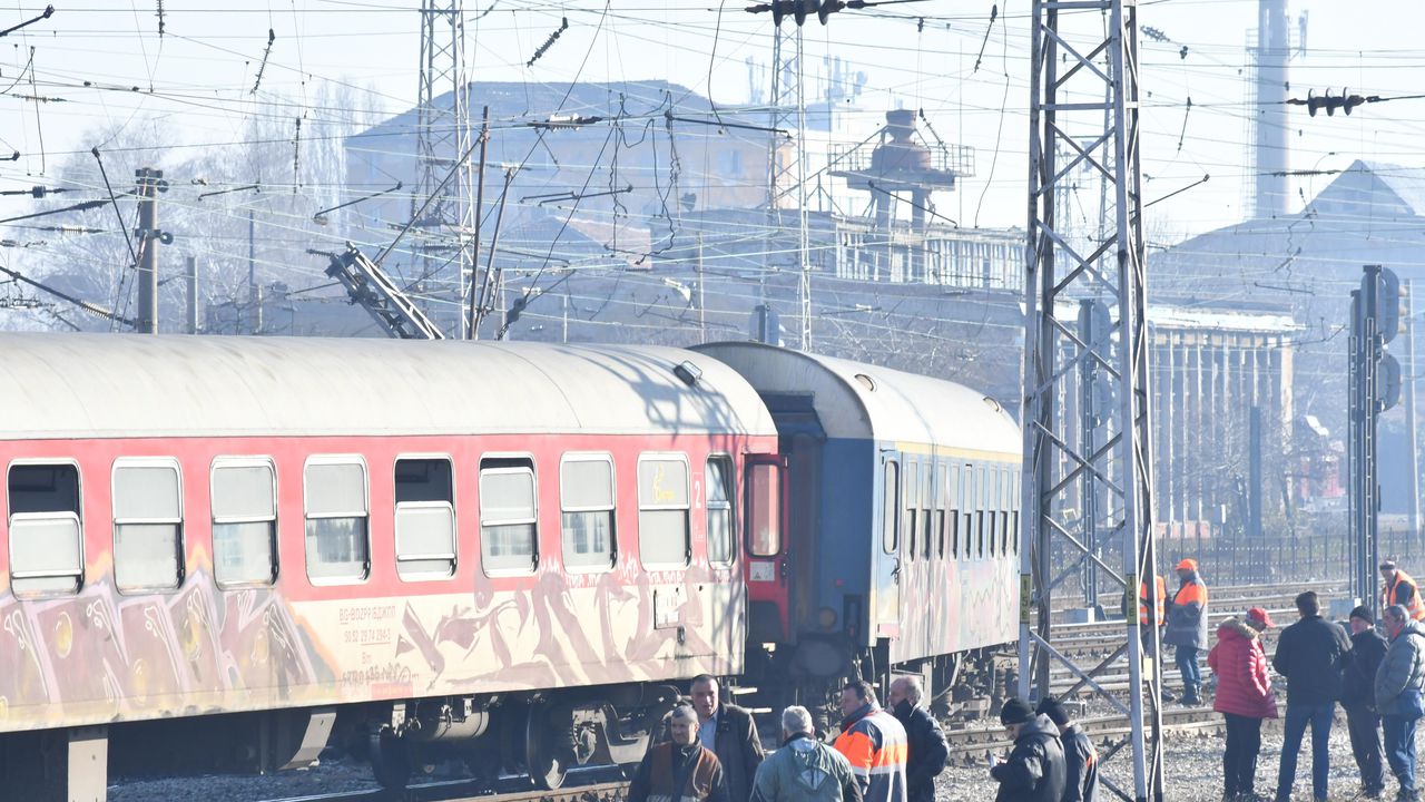 Влак блъсна жена в района на Казичене