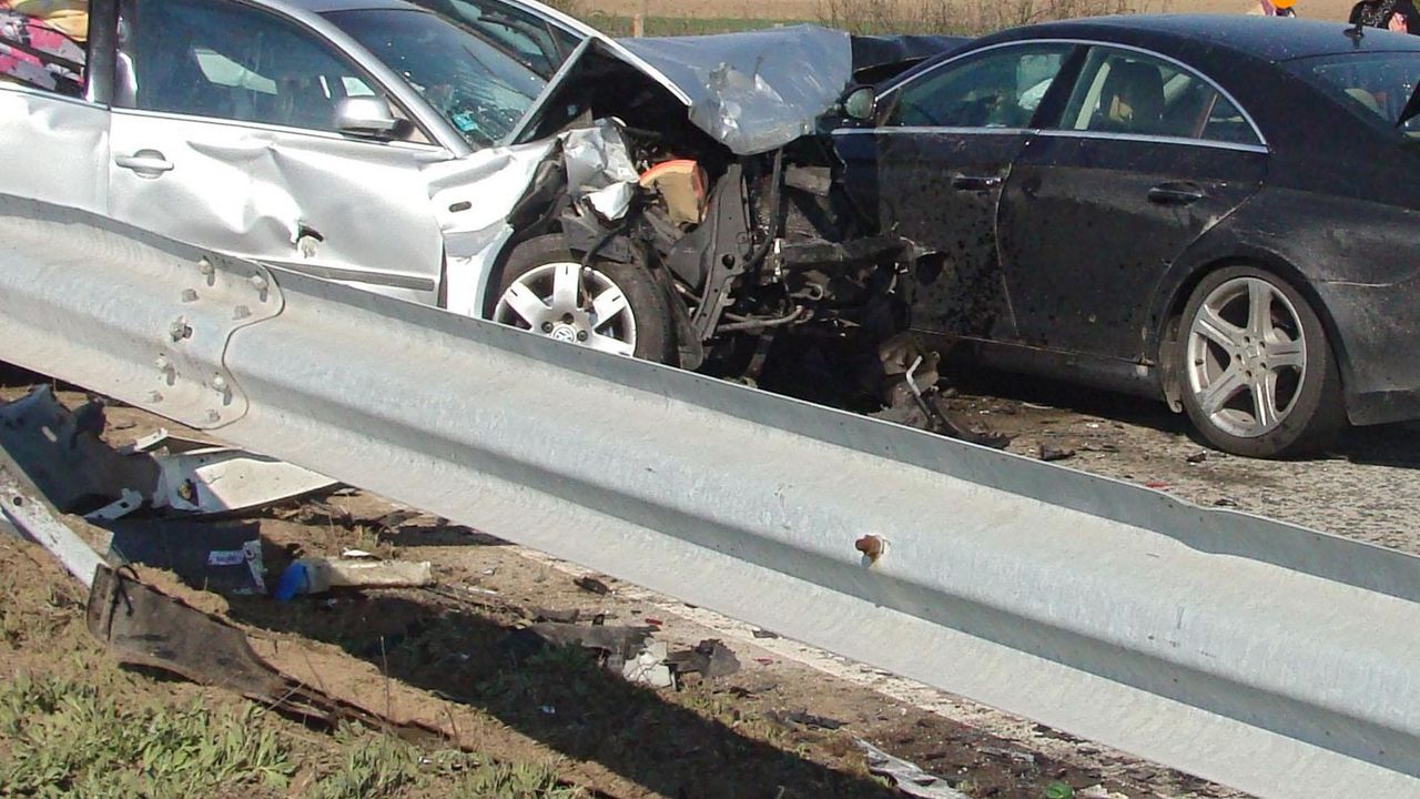 Верижна катастрофа на АМ „Тракия”, има пострадал