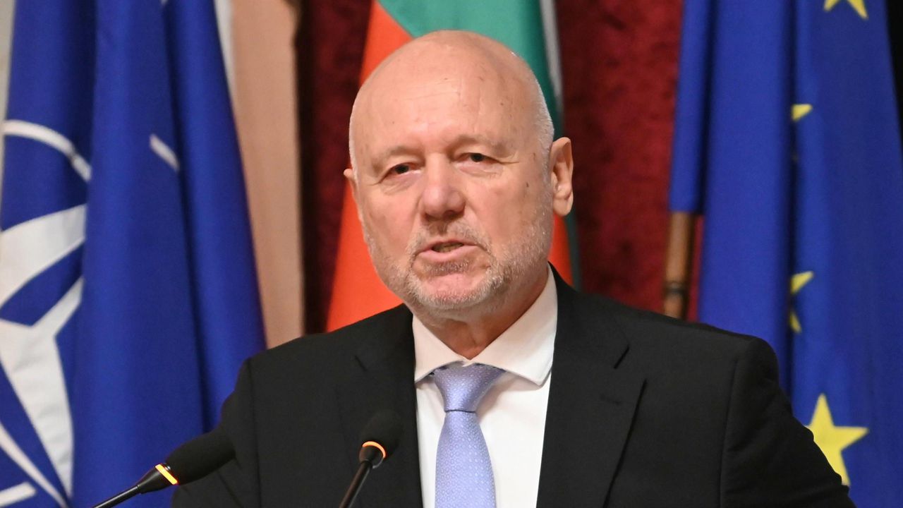 Проф. Тагарев: Русия е в много сериозен стратегически упадък