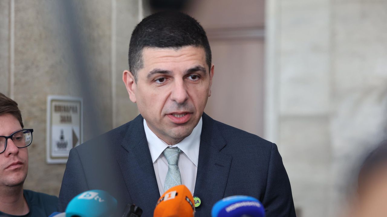 ДБ: Проектобюджетът на НОИ ни води към 1996 г. и Жан Виденов