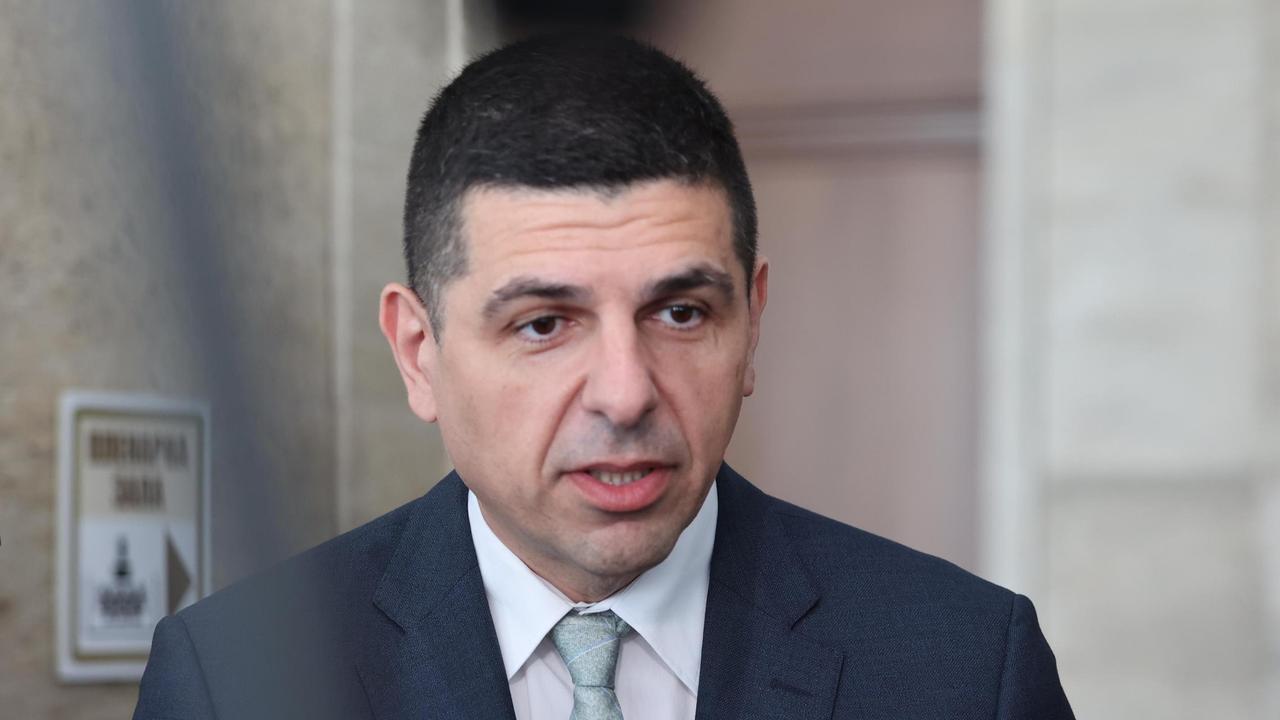 Затова нека му припомня, ако седмица след изборите вече е