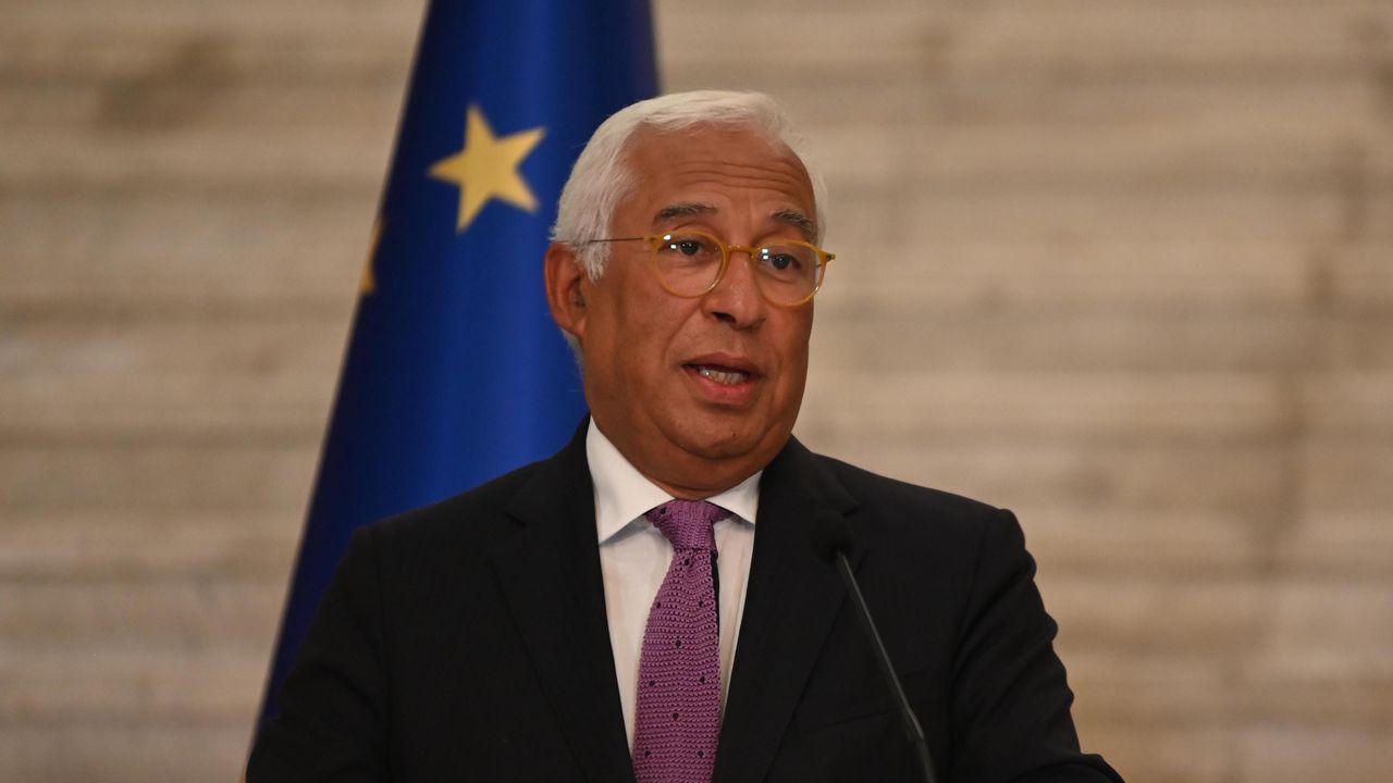 Председателят на Съвета на ЕС Антониу Коща покани лидерите на