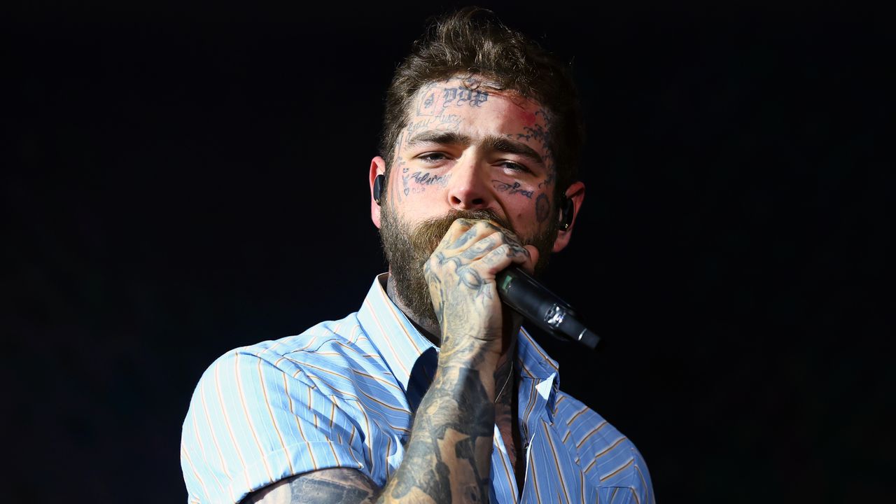 Рапърът Post Malone беше принуден“ да отложи концертите си в