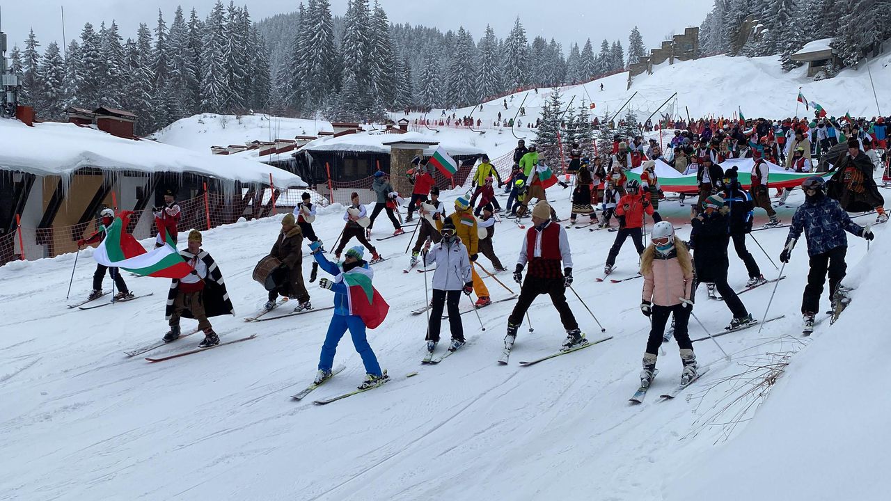 Персонал за хотели, ресторанти и пътнически въжени съоръжения набира "Пампорово" АД