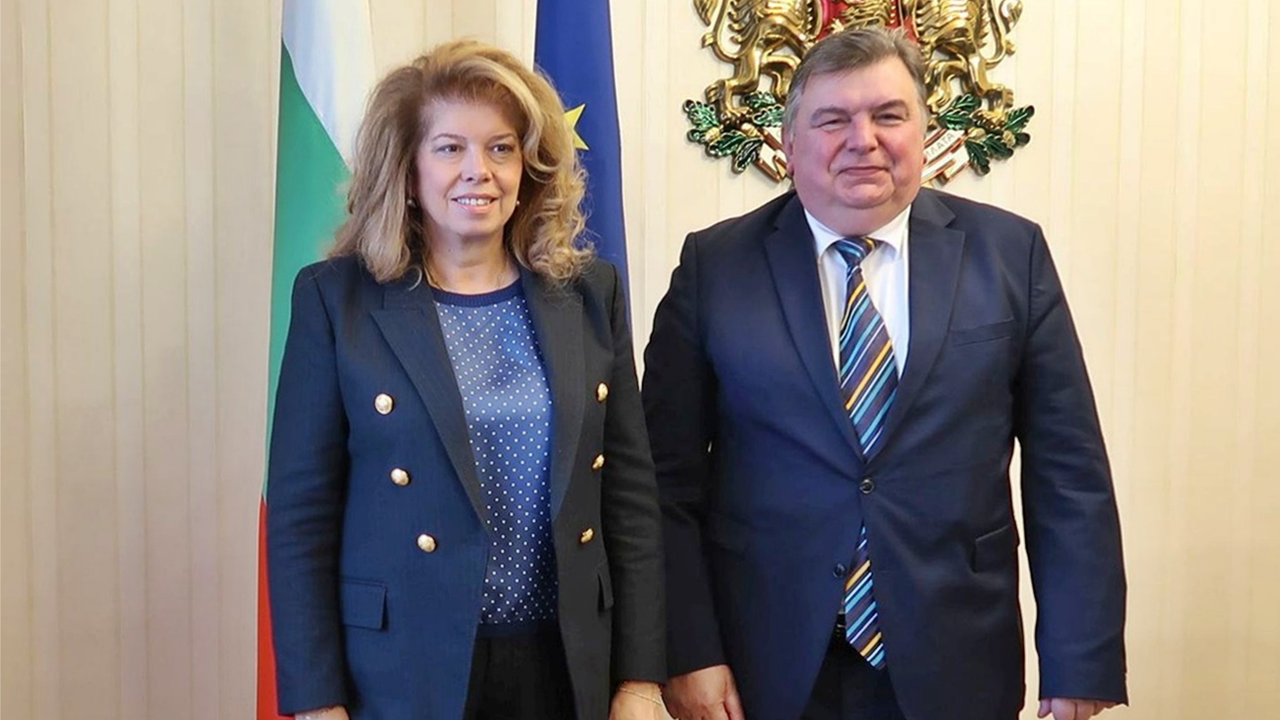 Развитието на населения предимно с българи Тараклийски район обсъдиха вицепрезидентът и посланикът на Молдова