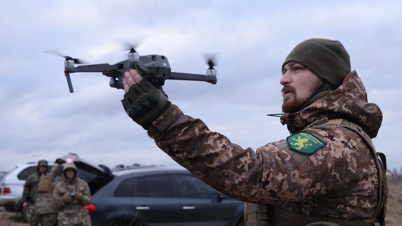 Оператори на дронове от батальона SIGNUM са осуетили руска атака