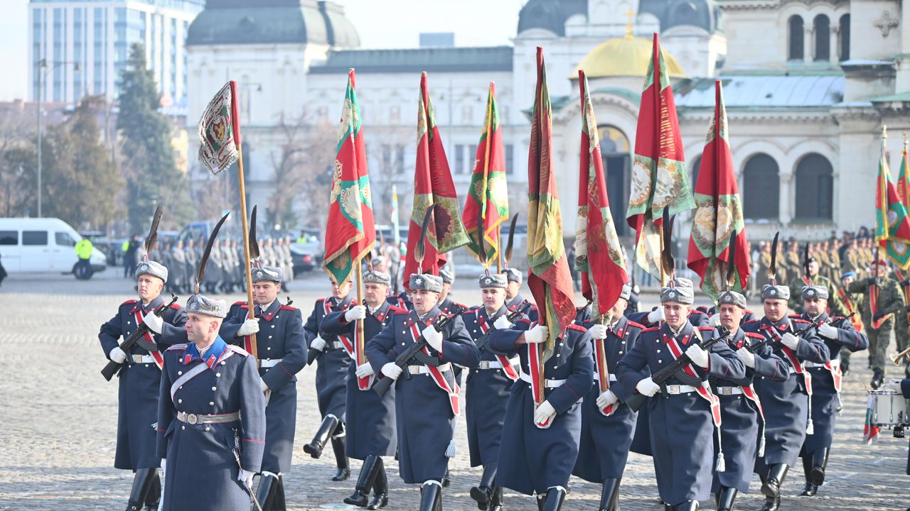 Тържествен водосвет на бойните знамена на Българската армия