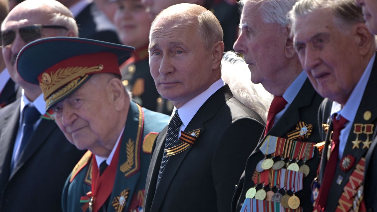Путин осъди "опитите за преразглеждане на Втората световна война"