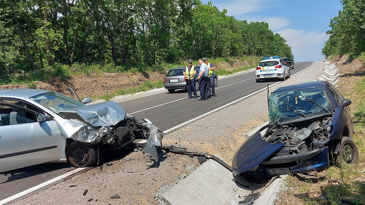 През изминалото денонощие на територията на страната са станали 19
