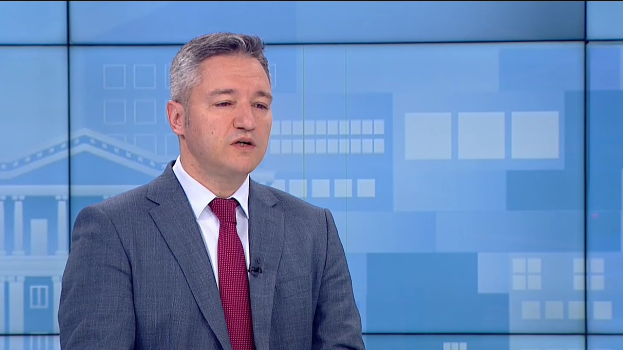 Вигенин: Ветото върху членството на Република Северна Македония в ЕС в момента е на нейното правителство9