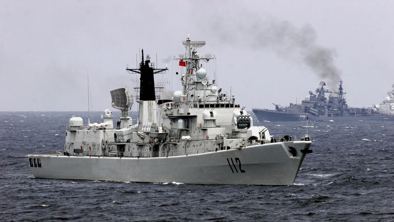 Китай започва военни учения в морето край бреговете на Централен Виетнам
