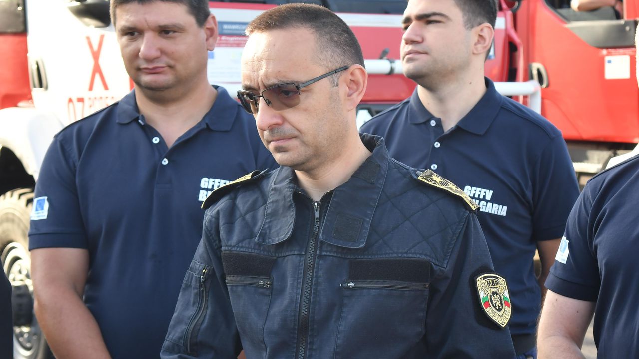 През последните дни броят на пожарите, които възникват всеки ден,