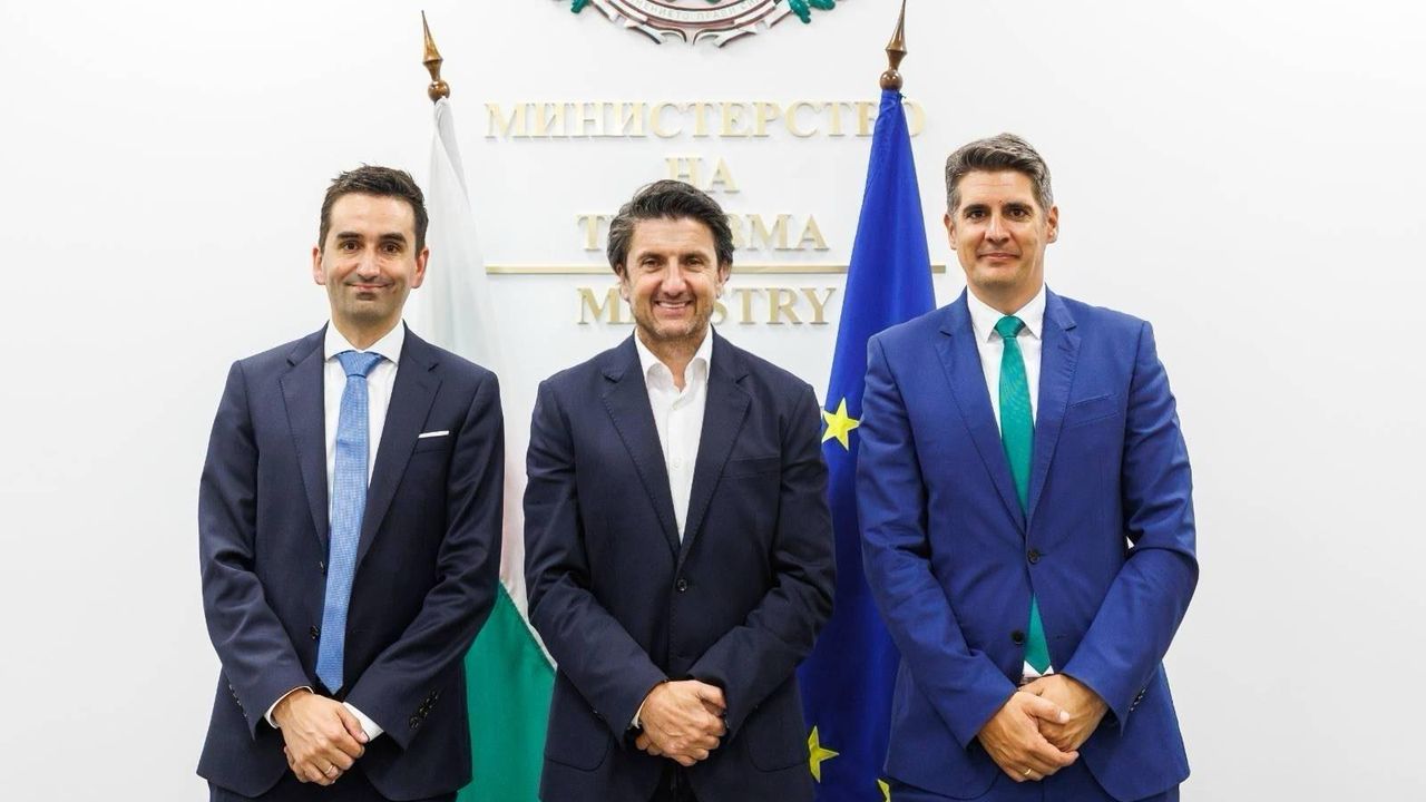 Боршош и Андраш Сабо обявиха възможността за два нови самолета и 10 нови дестинации през 2026 година