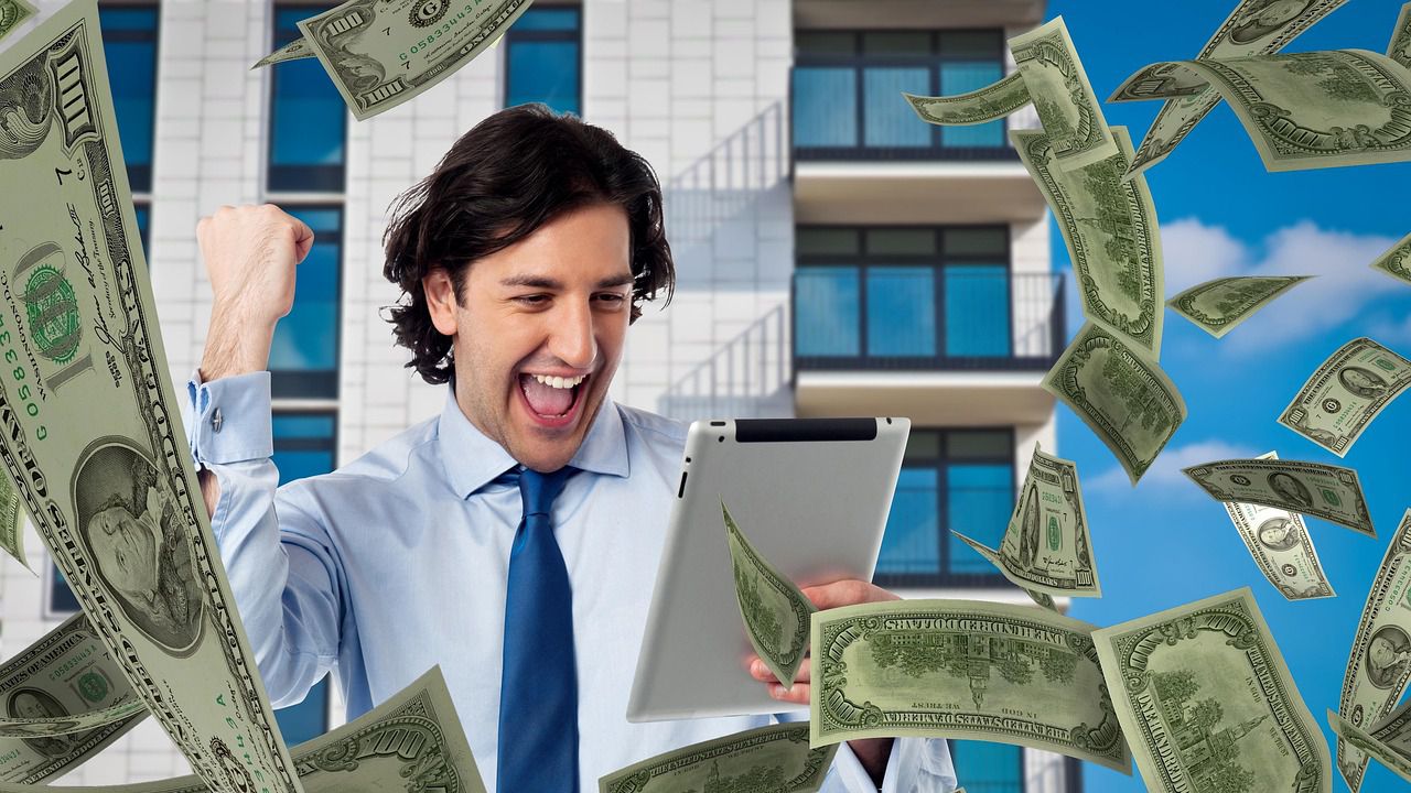 Мъж, спечелил 1 милион паунда от лотарията, се бори за живота си след месеци на купонясване