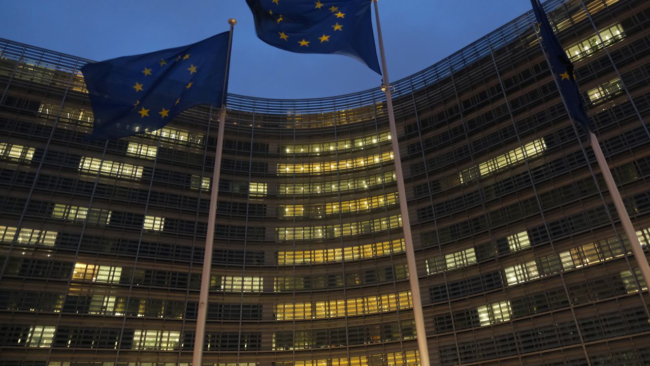 ЕК ще обяви след месец каква сума по ПВУ може да задържи, ако България не изпълни условията