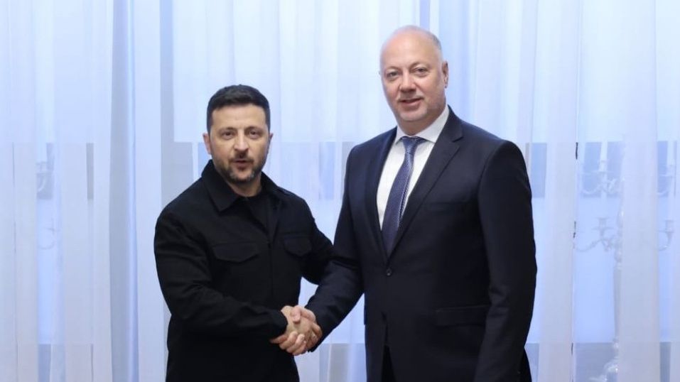 Зеленски и Желязков се чуха по телефона: обсъдили са проекти относно сигурността в Черно море