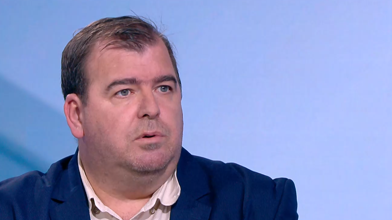 Той обаче подчерта, че на този етап подобни намерения са