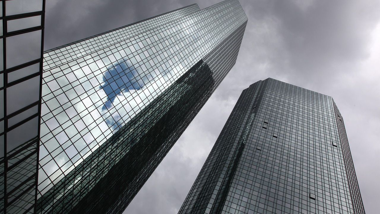 "Бундесбанк": Рисковете пред германската финансова система се увеличават