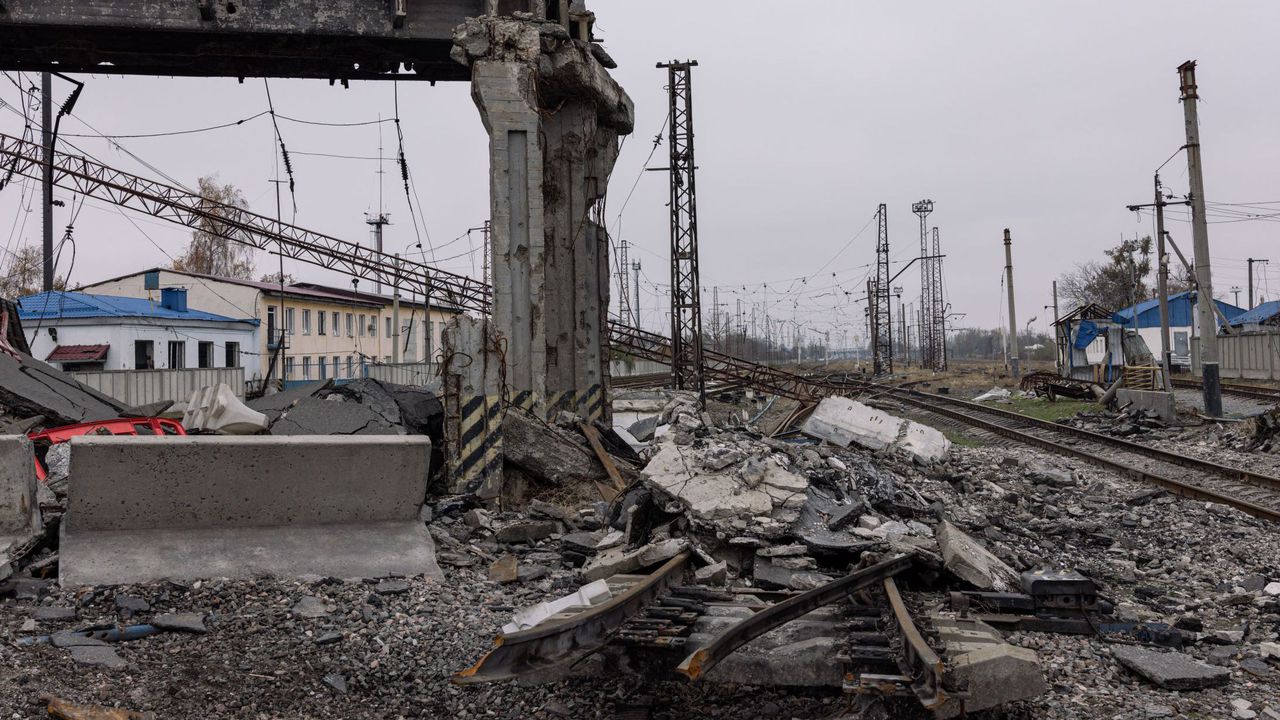 Службата за спешна помощ съобщи за пожар и разрушения на
