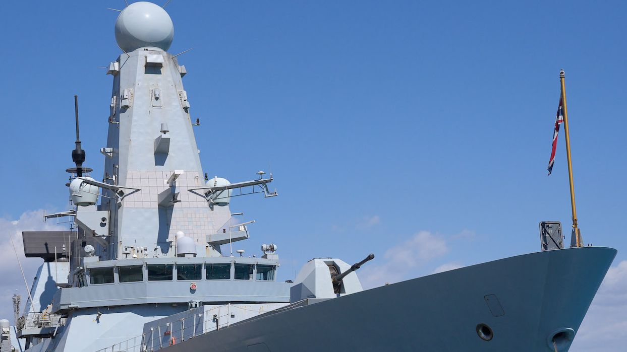 Подкрепата е включвала също съдействие от страна на кораба Тайдфорс