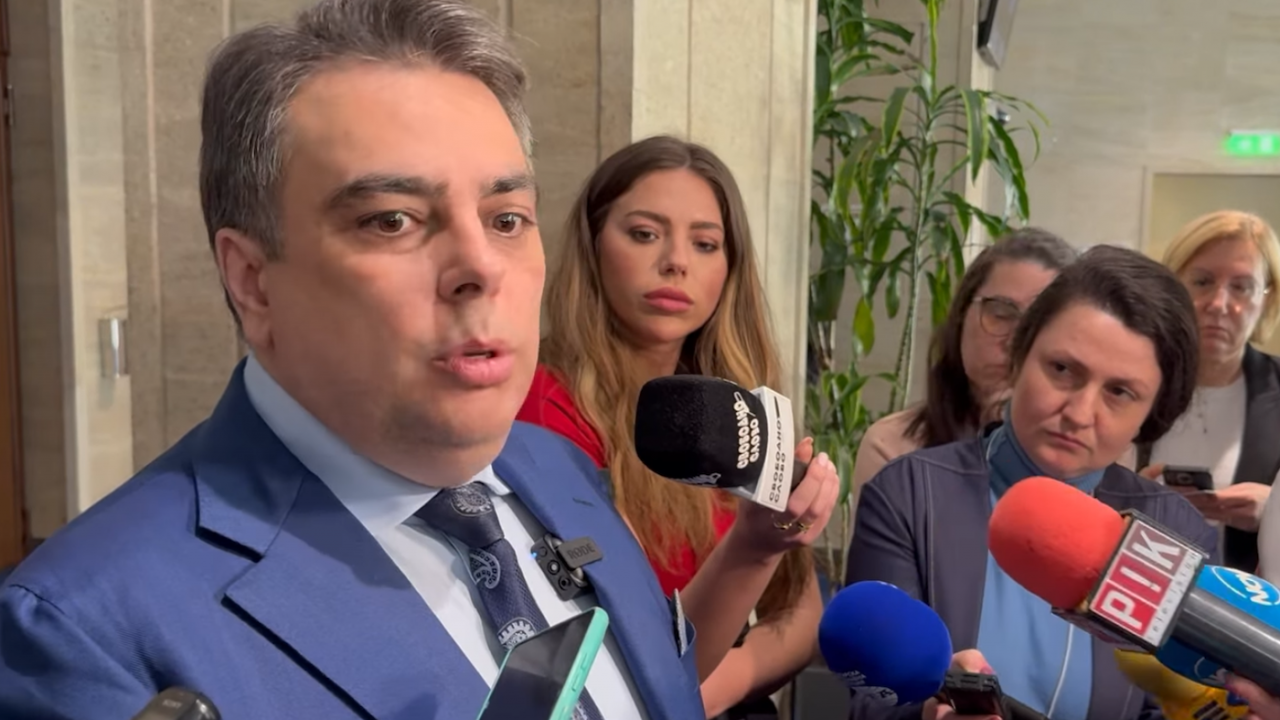 Асен Василев: Целият План за възстановяване и устойчивост е поставен под риск