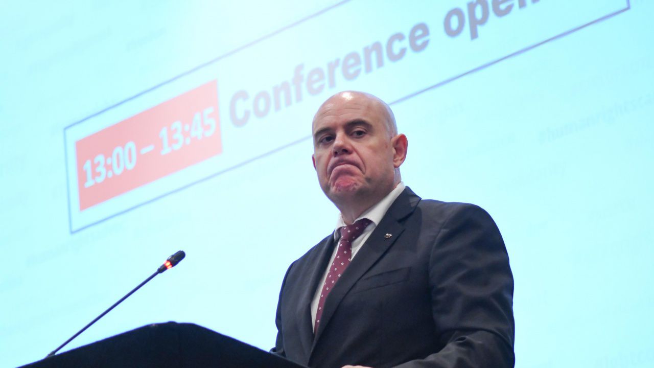 Гешев за разследването срещу главния прокурор: Правят закон за мен