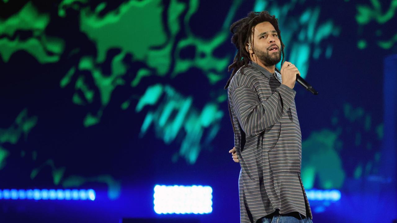 J. Cole сподели името на рапъра, когото слуша най-много в