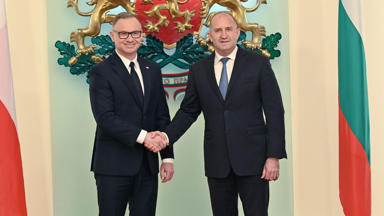 Президентът на Полша пристигна у нас