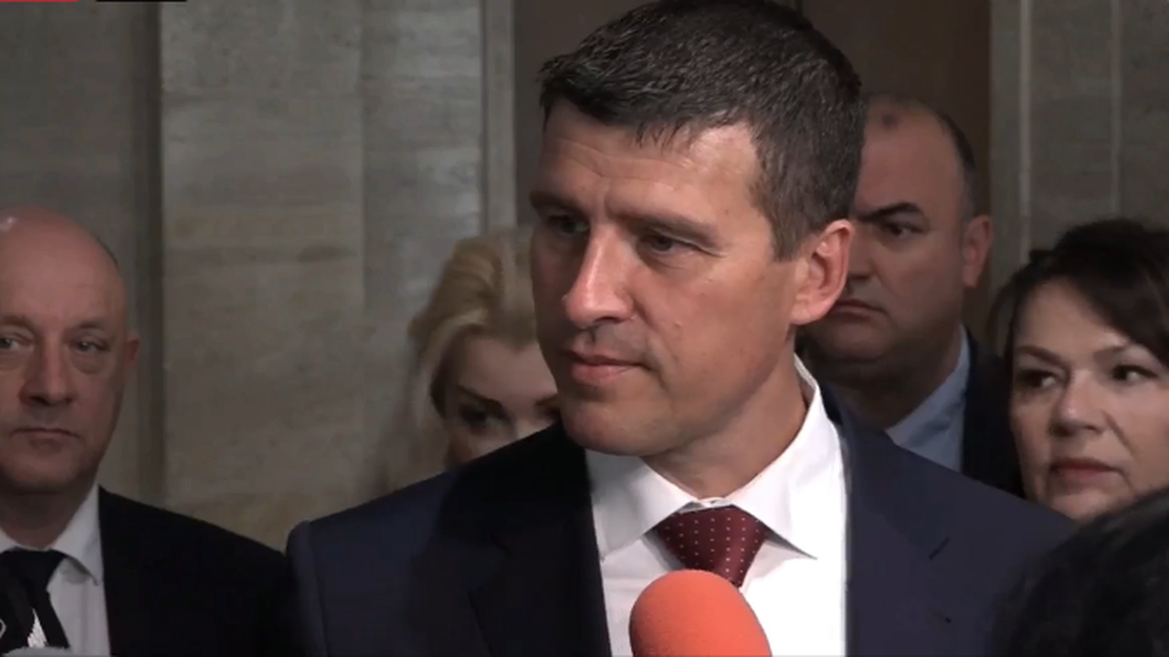 Ивелин Михайлов, "Величие": Не подкрепяме инициативата за искане на оставката на Наталия Киселова