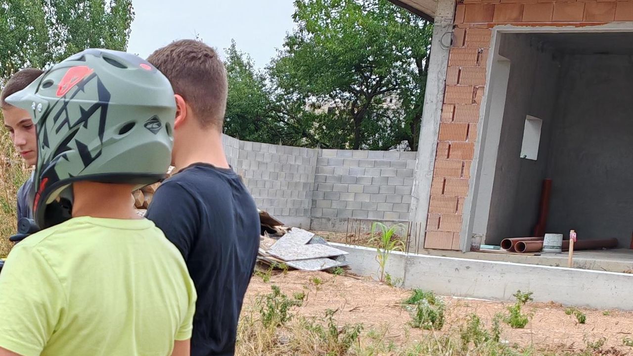 Община Сатовча забранява електрическите тротинетки за деца под 14 години