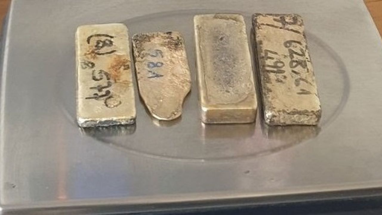 Над 2 кг златни отливки по тялото на пътничка откриха митничари на МП Лесово
