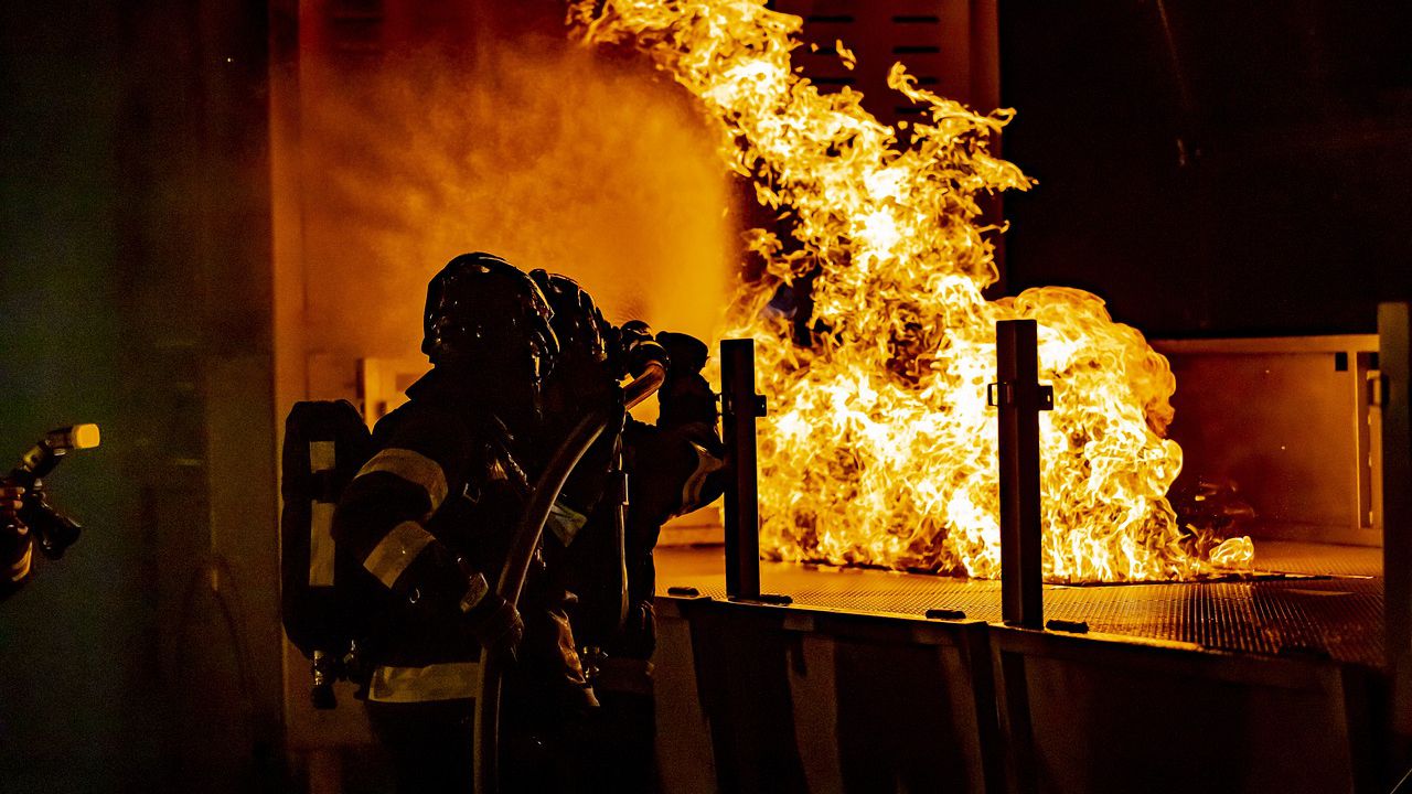 Мъж на деветдесет и три години загина в пожар в