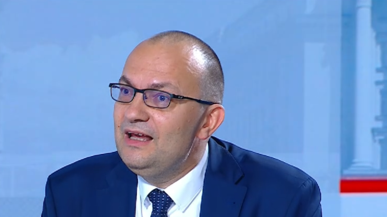 Мартин Димитров: Да сте чули страна, която е приела еврото, да каже - искаме да излезем от еврозоната?