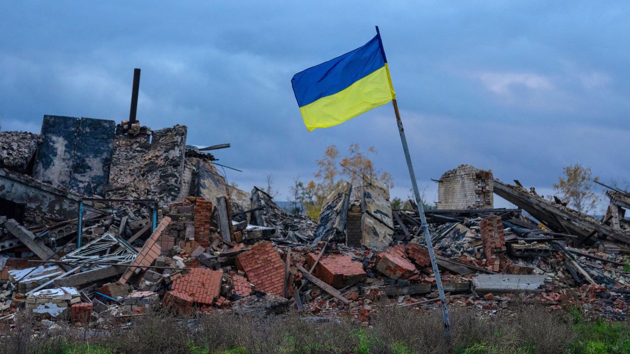 Латвия достави първите бронирани превозни средства на Украйна