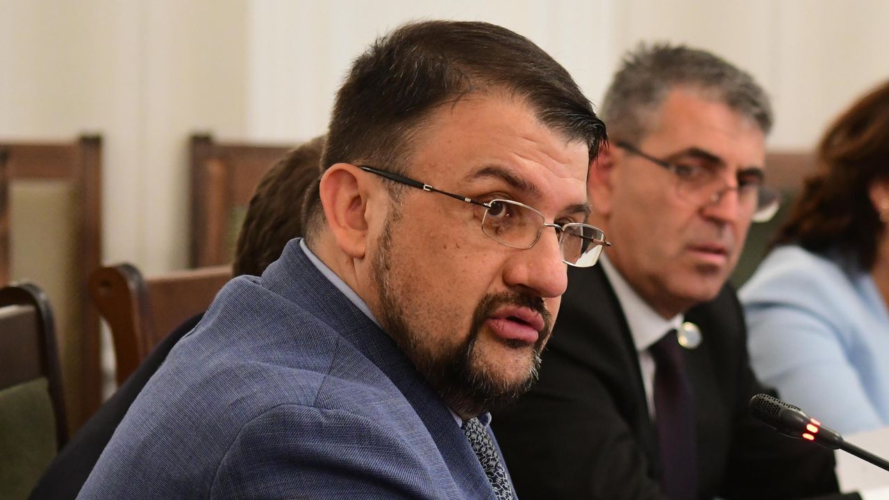 Ананиев: Възможни кандидат-президенти са Илияна Йотова, Бойко Борисов, Кирил Петков и Костадин Костадинов