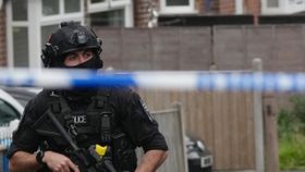 Мащабна полицейска акция в Лондон разби мрежа за кражба на телефони с българско участие