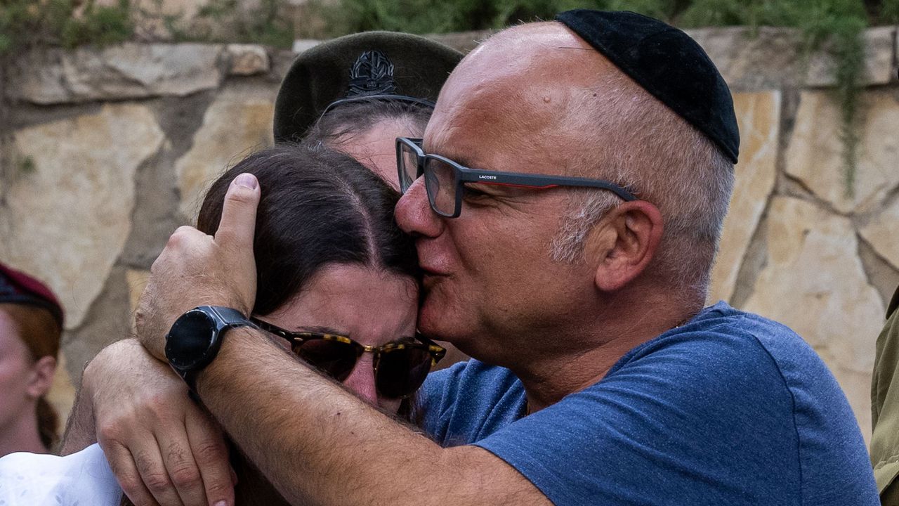 "Гардиън": Споменът за всеобщата травма от атаката на "Хамас" отпреди две години все още е надвиснал над Израел