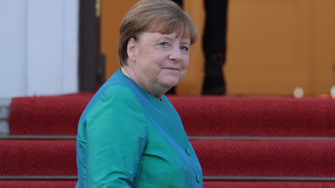 Бивш литовски външен министър обвини Меркел в опит да оправдае собствените си грешки спрямо Русия