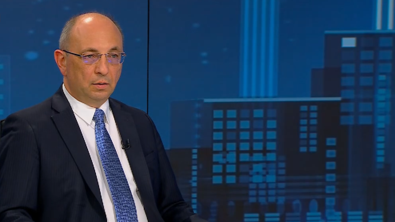 Николай Василев за проектобюджета за догодина: Нещата стават все по-зле, а бюджетът за 2027 г. най-вероятно ще е свинщина