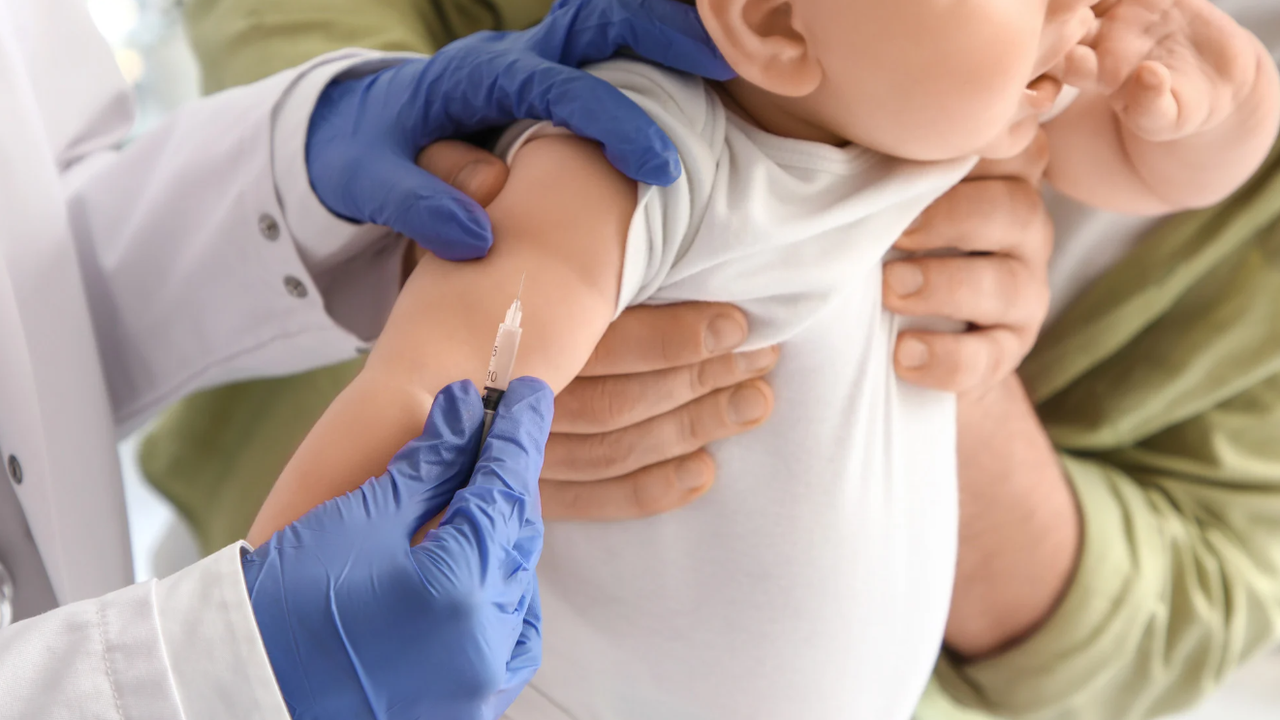 Предлагат включване на варицелна моноваксина в Имунизационния календар като задължителна