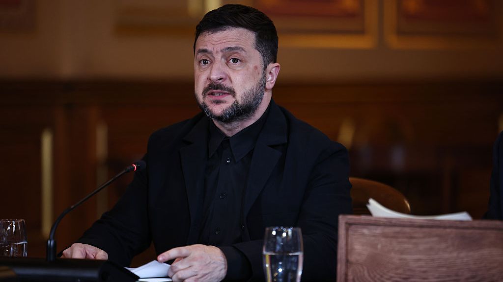 Зеленски: Орбан няма да спре пътя на Украйна към ЕС